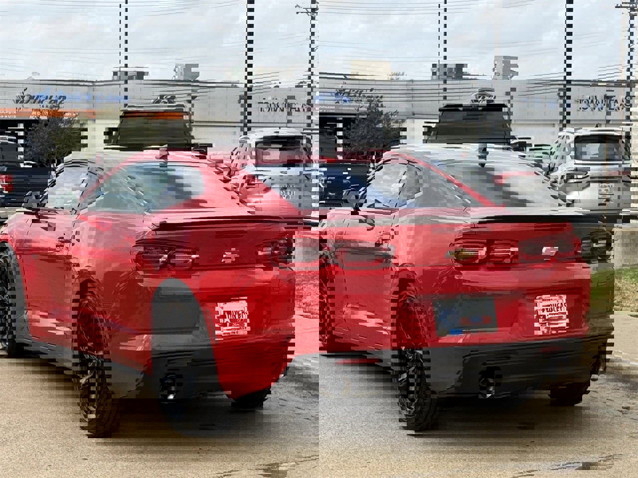 Used 2024 Chevrolet Camaro LT image 5