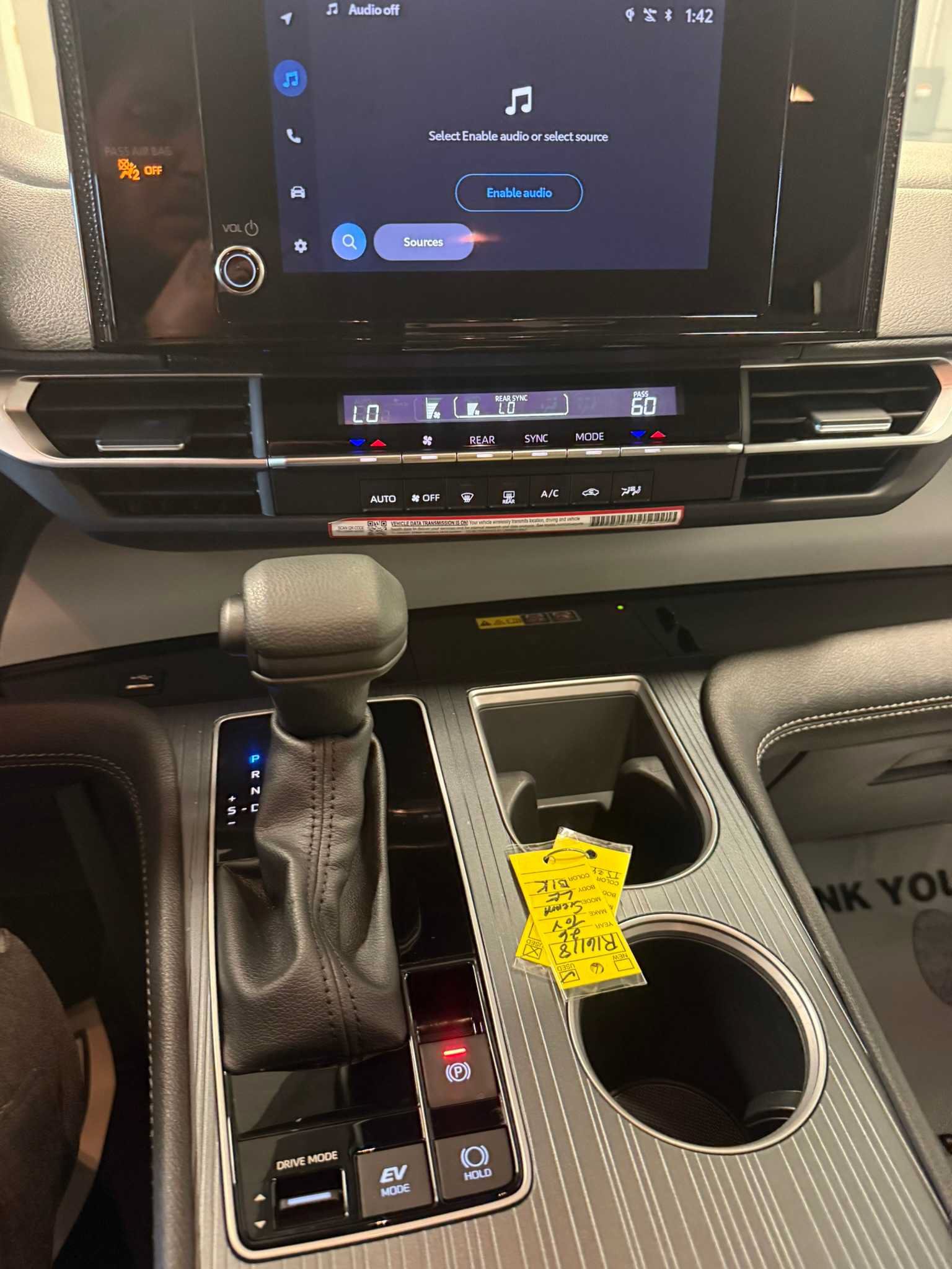Certified 2026 Toyota Sienna LE AWD/4WD image 33