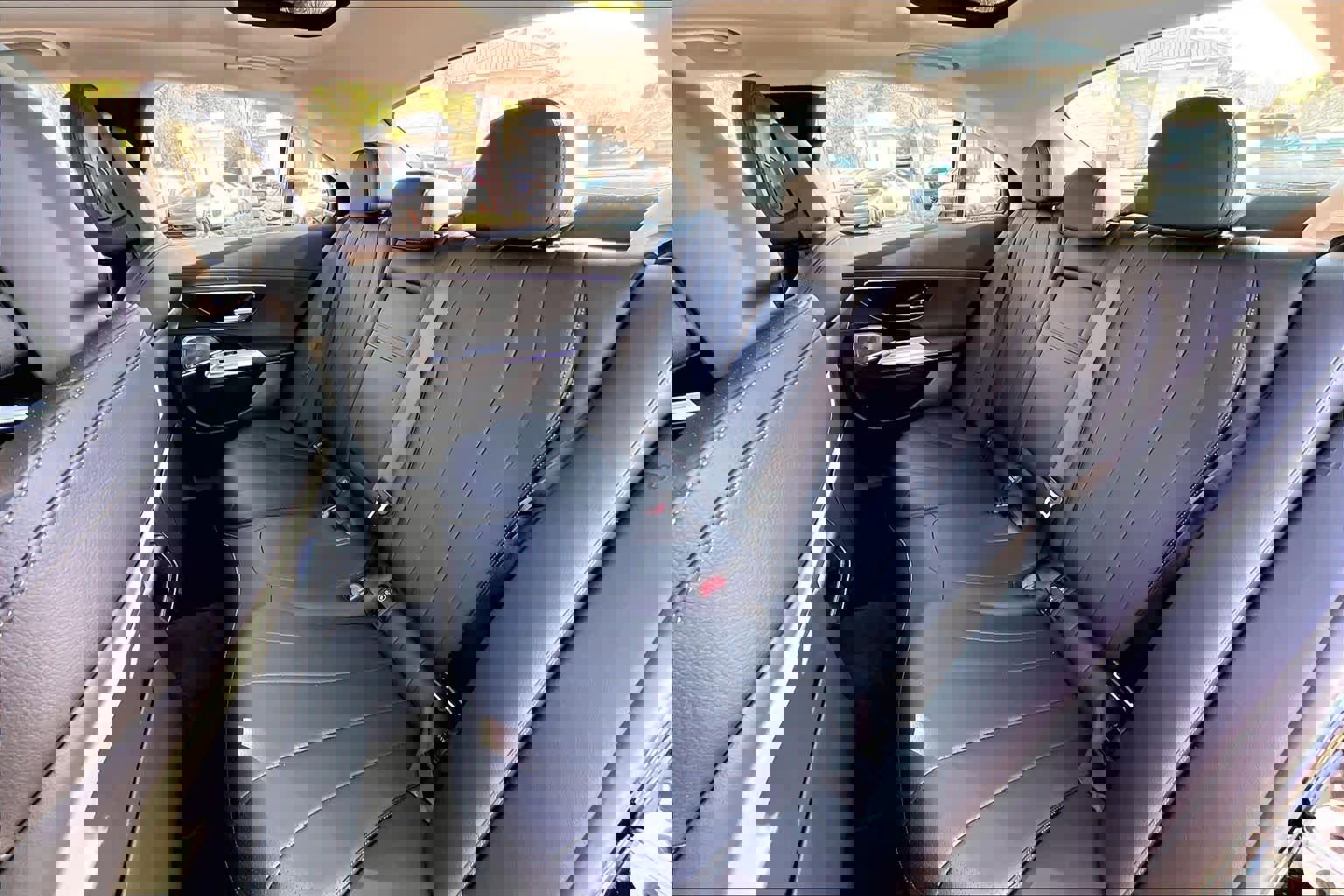 Used 2024 Mercedes-Benz E 350 4MATIC Sedan image 20