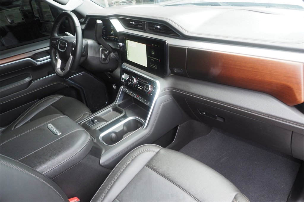 Used 2024 GMC Sierra 3500 Denali w/ Denali Reserve Package image 23