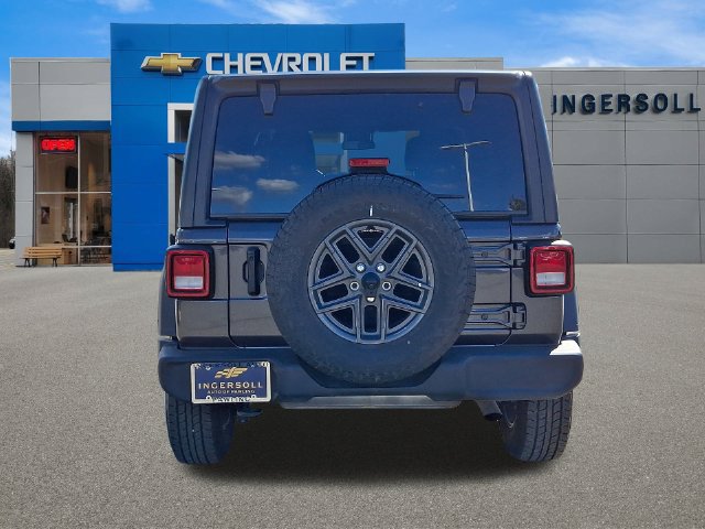 Used 2025 Jeep Wrangler Unlimited Sport AWD/4WD image 26