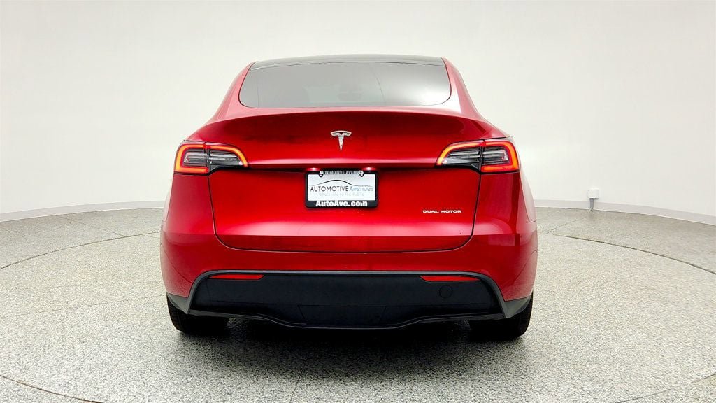 Used 2020 Tesla Model Y Long Range image 6