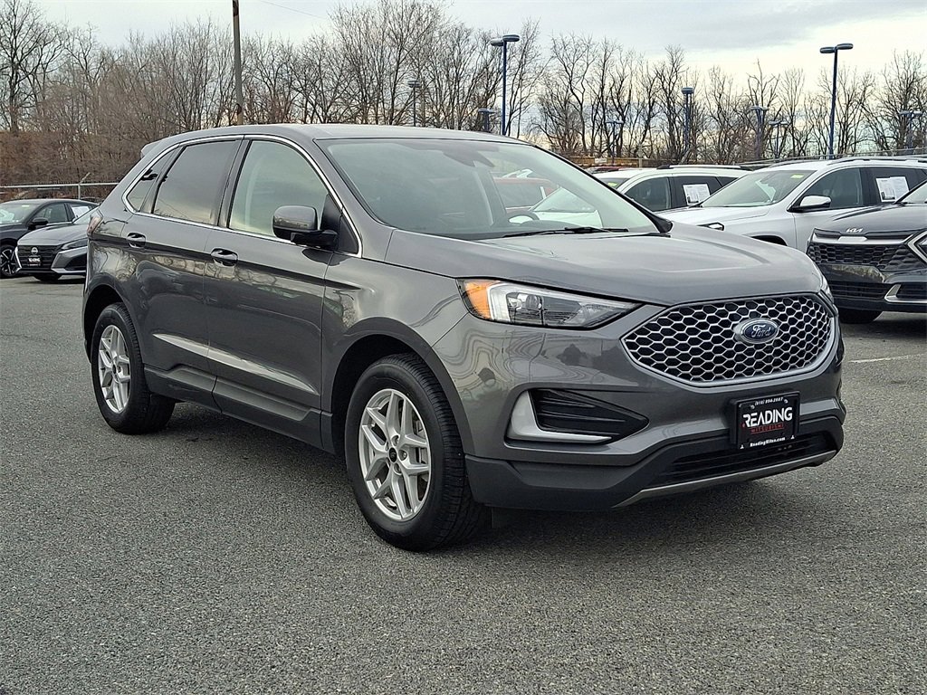 Used 2024 Ford Edge SEL image 4