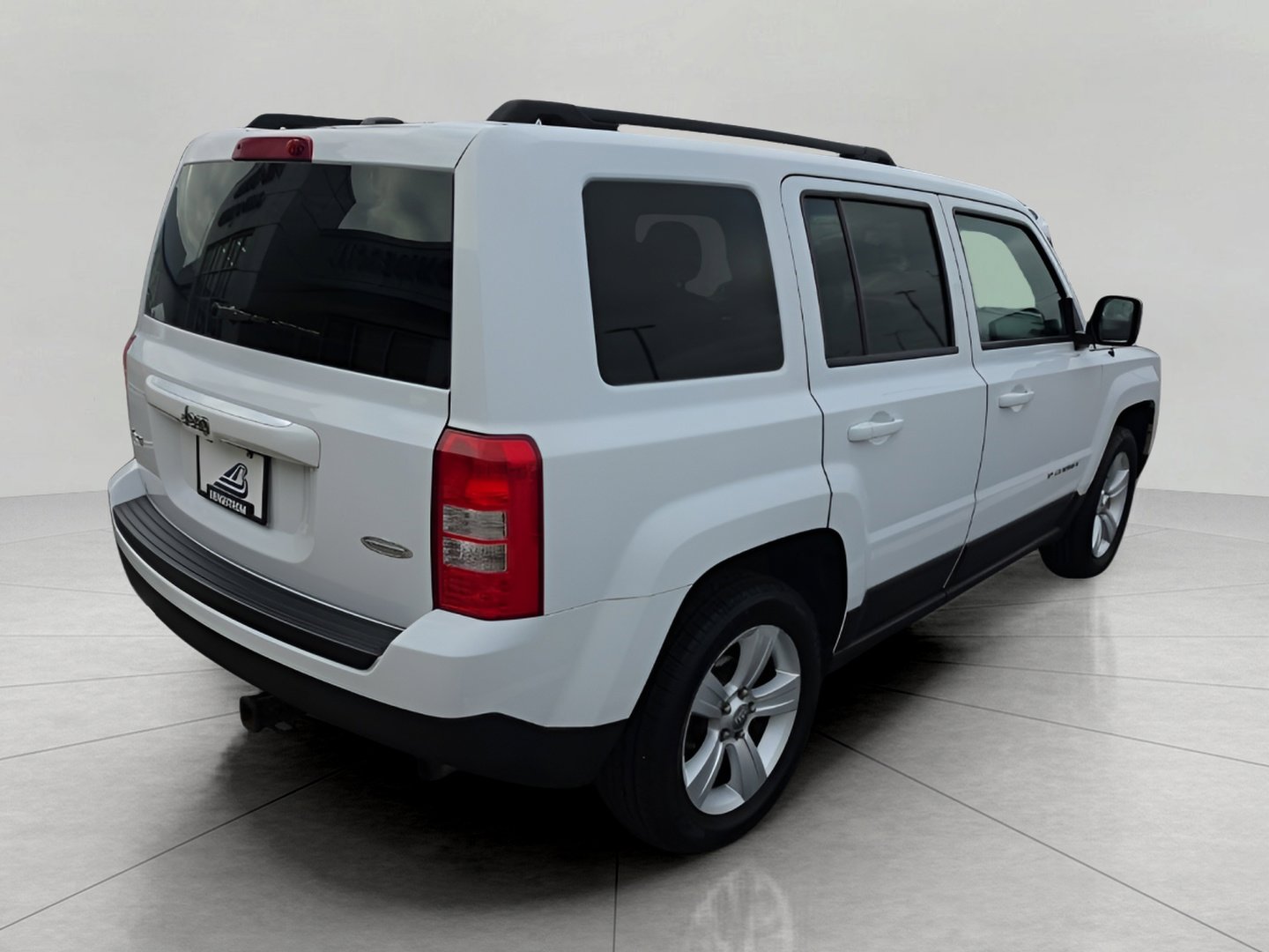 Used 2016 Jeep Patriot Latitude image 6