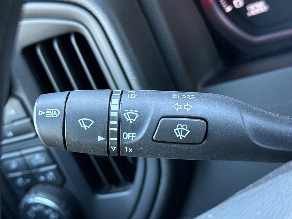 Used 2025 Chevrolet Silverado 2500 W/T w/ WT/CX Safety Package AWD/4WD image 27