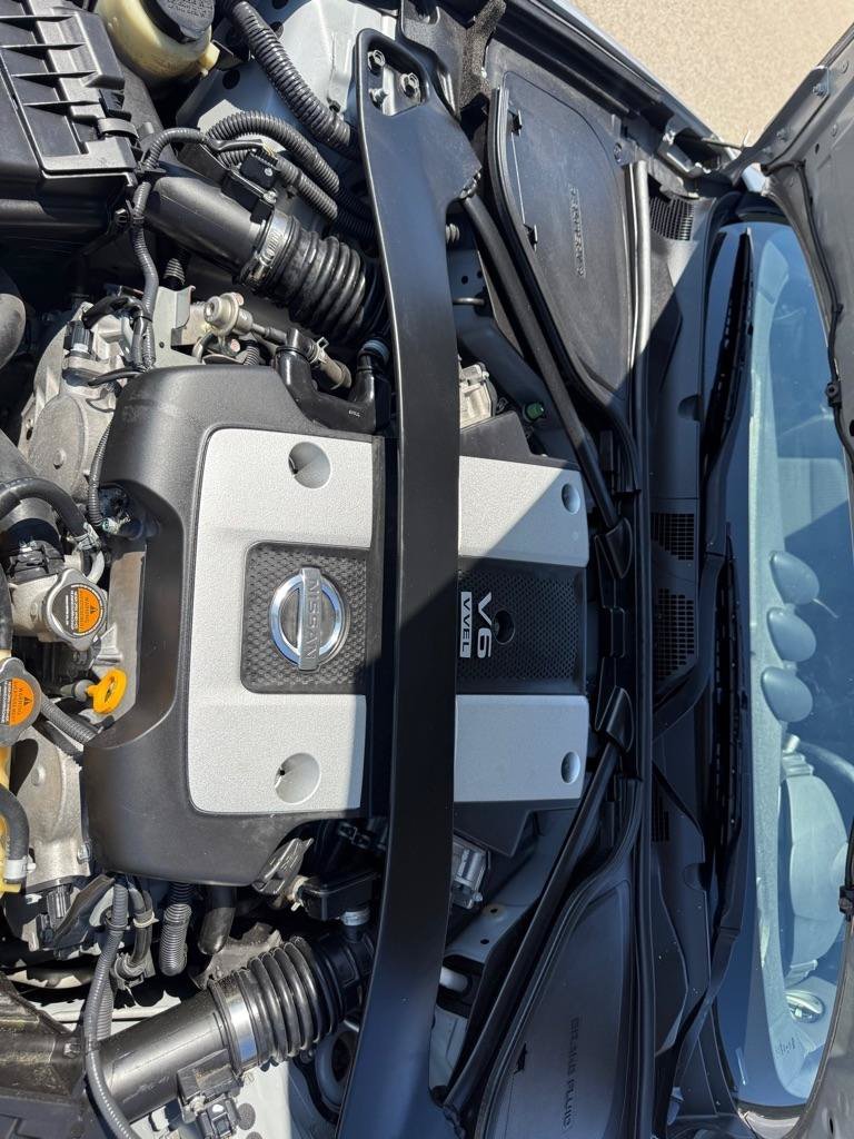 Used 2015 Nissan 370Z Coupe RWD image 20