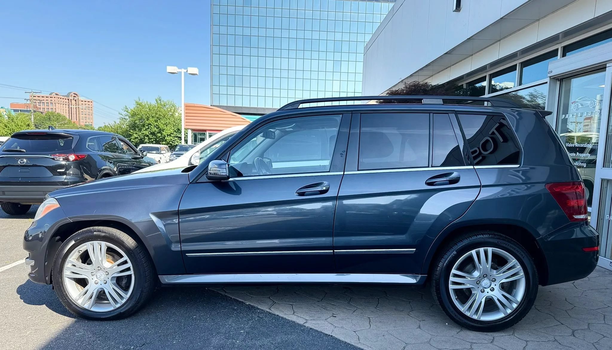 Used 2014 Mercedes-Benz GLK 350 4MATIC image 4