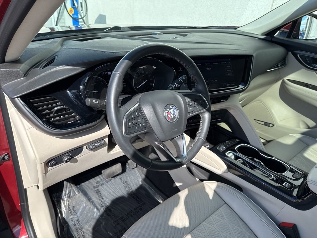 Used 2021 Buick Envision Avenir w/ Technology Package II image 11