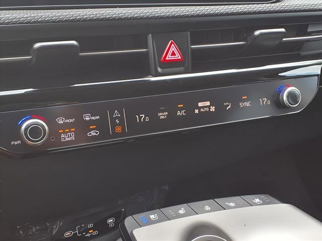 New 2025 Kia EV6 Wind image 10