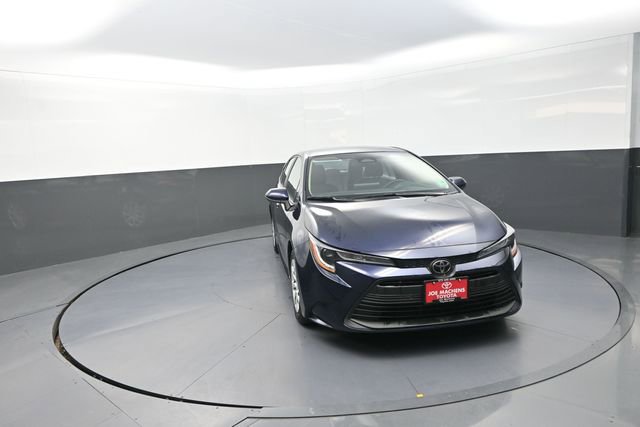 Used 2024 Toyota Corolla LE image 31