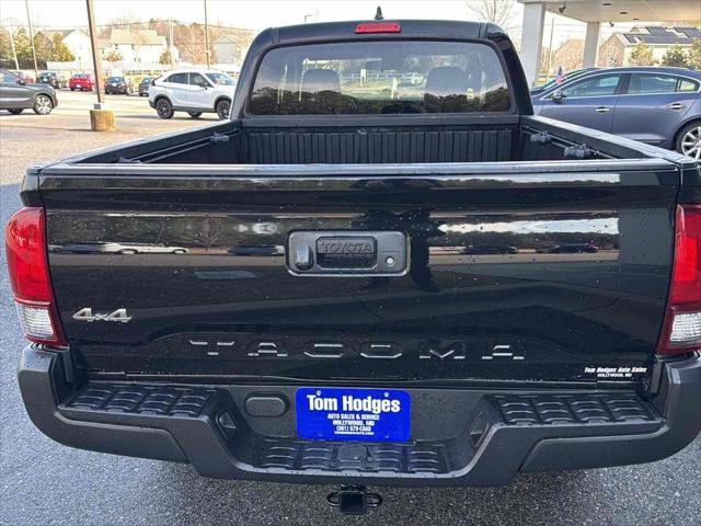 Used 2020 Toyota Tacoma SR image 5