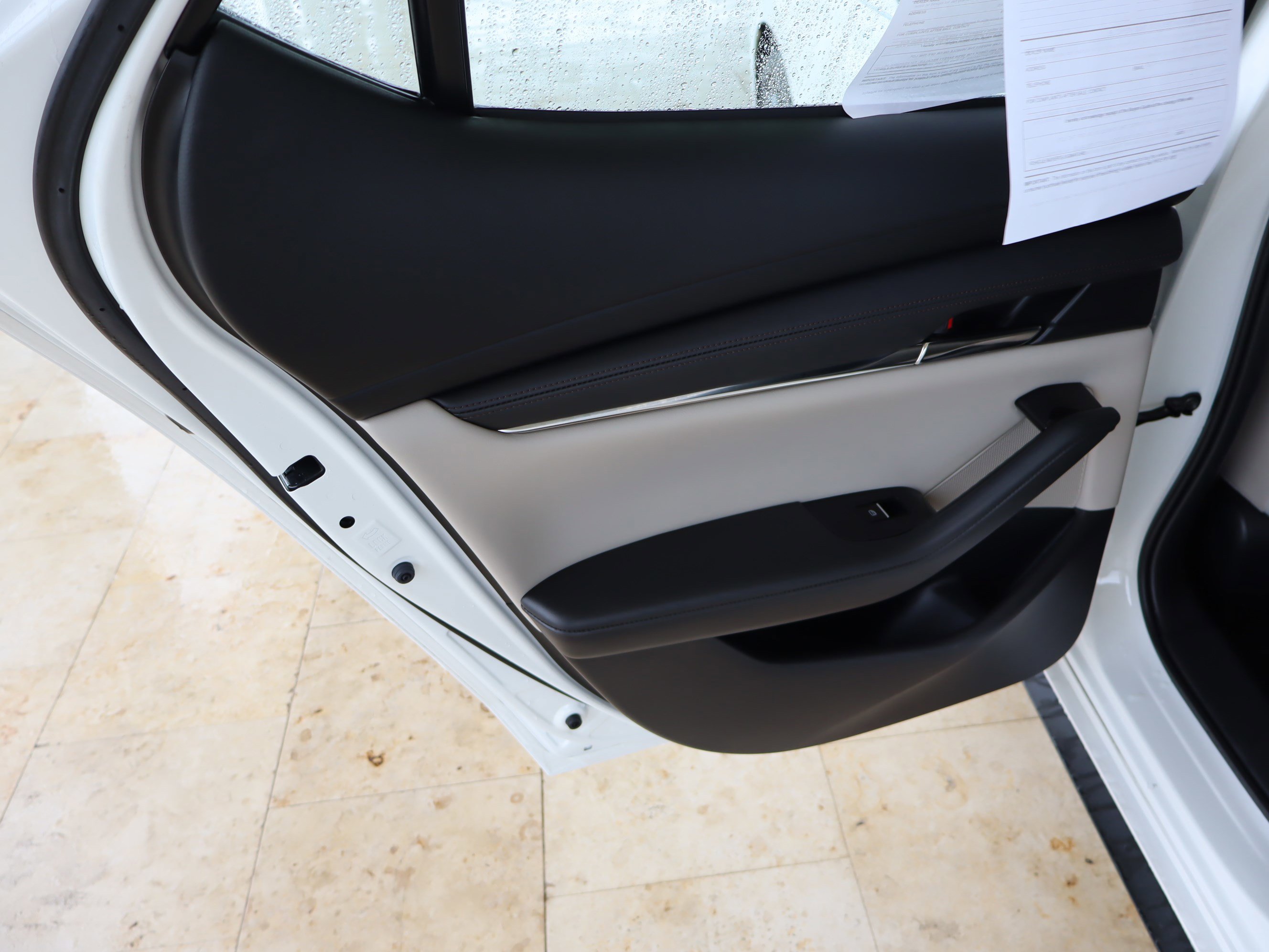 Used 2021 MAZDA MAZDA3 s image 31