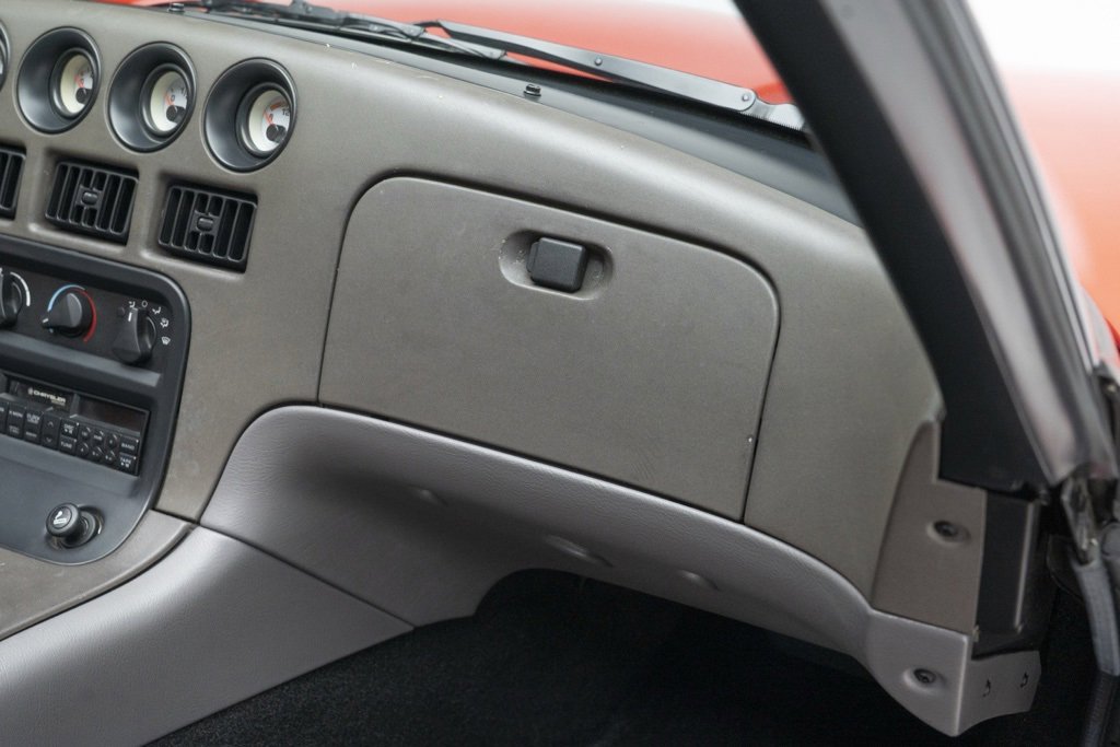 Used 1993 Dodge Viper RT/10 image 32