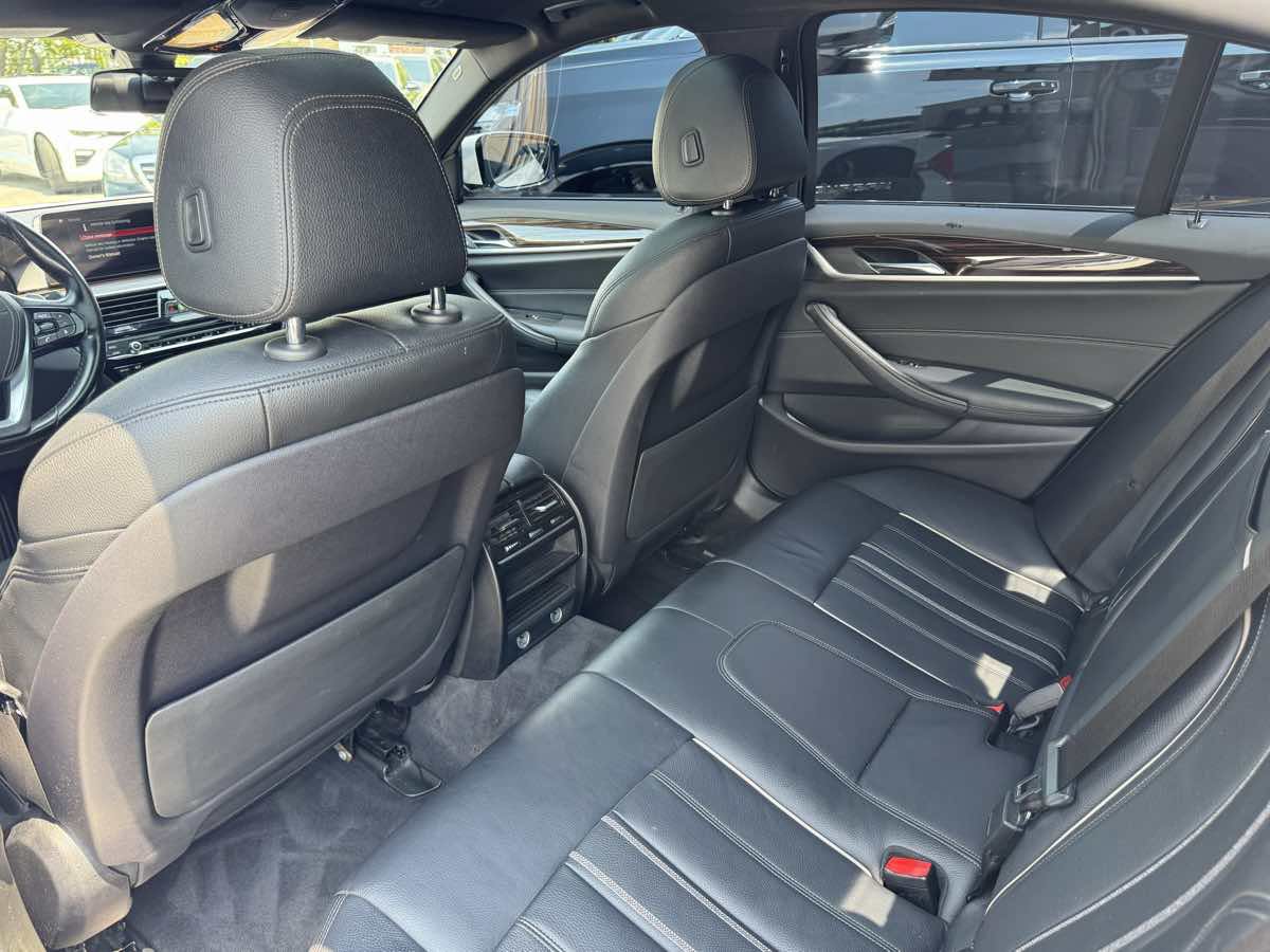 Used 2019 BMW 530i w/ Convenience Package RWD image 40