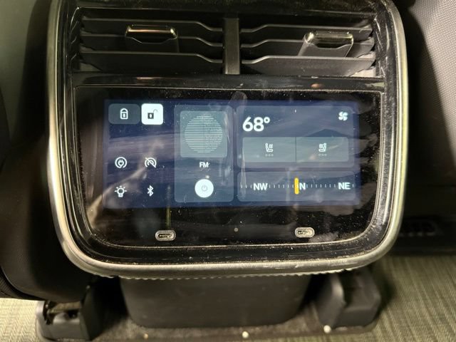 Used 2023 Rivian R1S Adventure AWD/4WD image 27