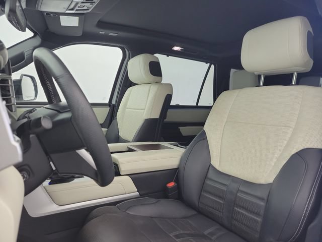 Used 2023 Toyota Sequoia Capstone RWD image 17