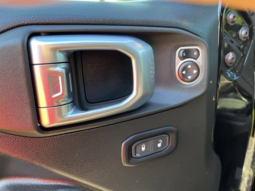 Used 2020 Jeep Gladiator Sport w/ Quick Order Package 24S AWD/4WD image 12