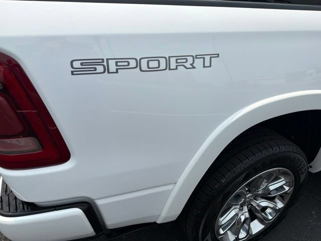 Used 2022 RAM 1500 Laramie w/ Sport Appearance Package AWD/4WD image 35