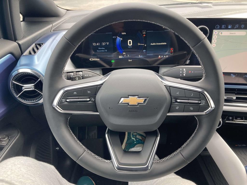 New 2026 Chevrolet Equinox EV LT image 26