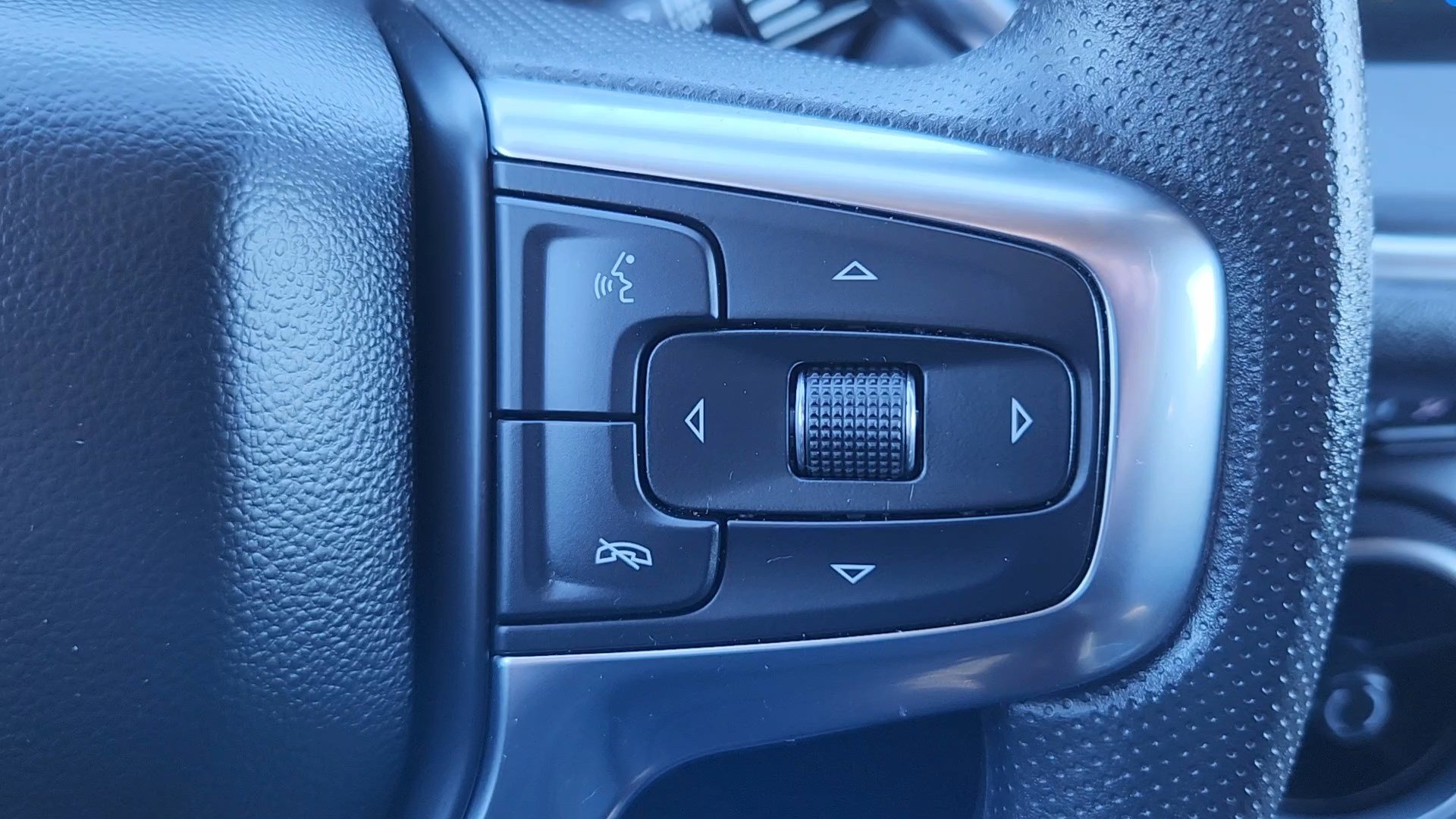 Used 2025 Chevrolet Blazer LT image 13