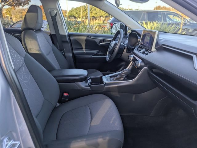 Used 2024 Toyota RAV4 XLE image 30