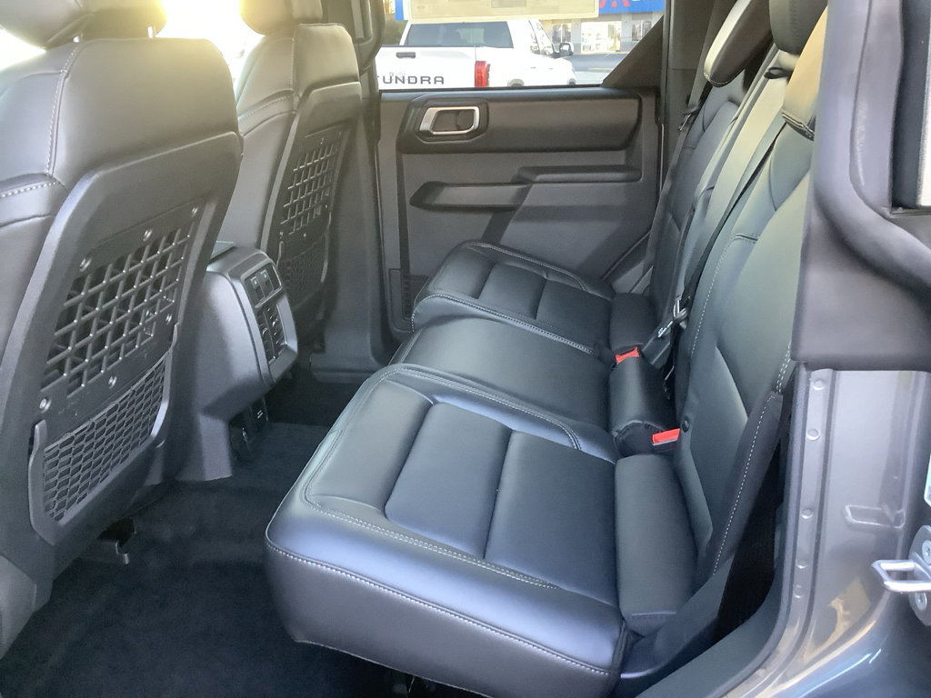 New 2026 Ford Bronco Badlands image 10