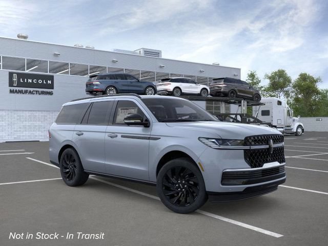 New 2026 Lincoln Navigator Reserve w/ Jet Appearance Package AWD/4WD image 7
