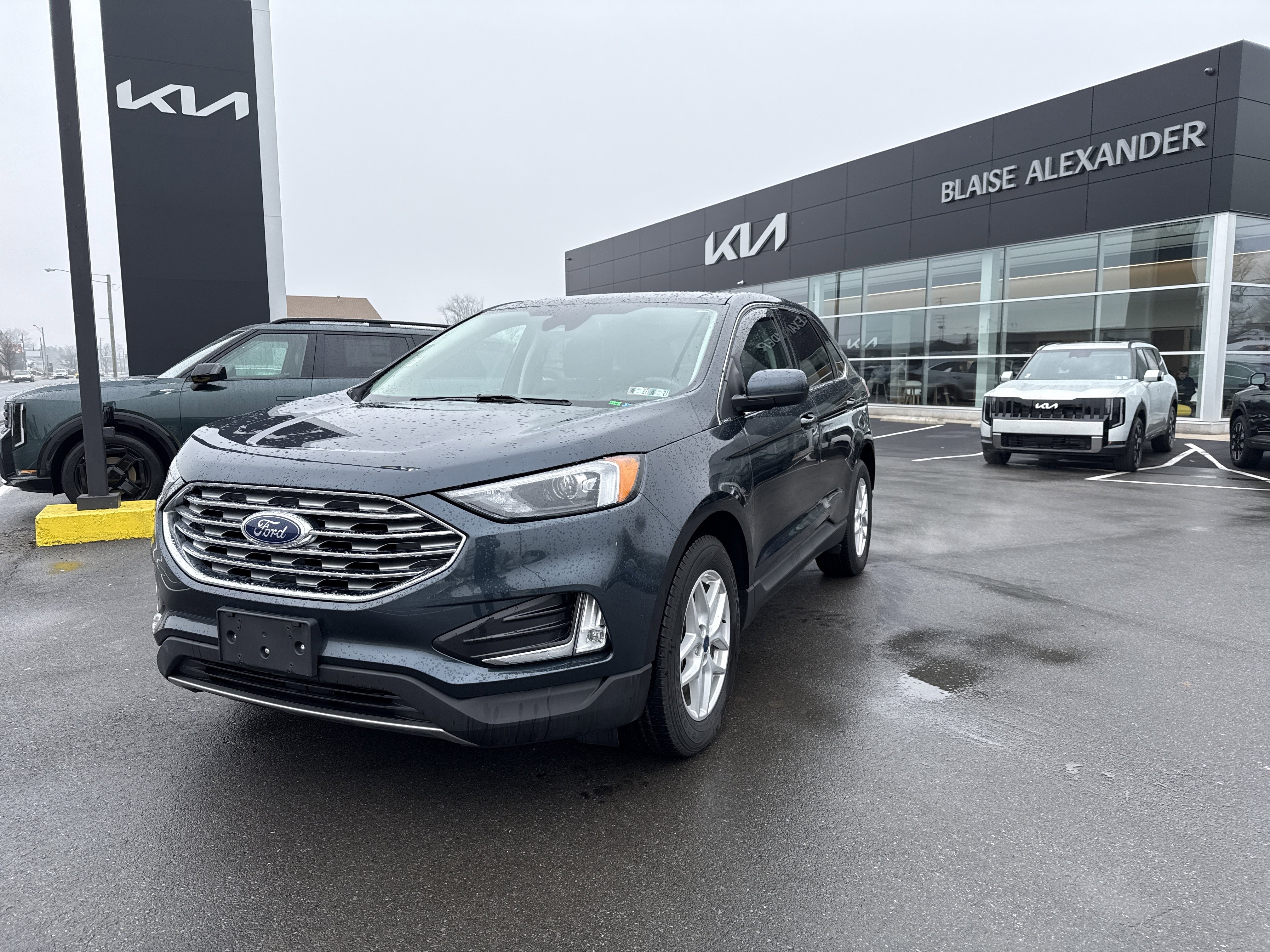 Used 2022 Ford Edge SEL w/ Convenience Package image 8
