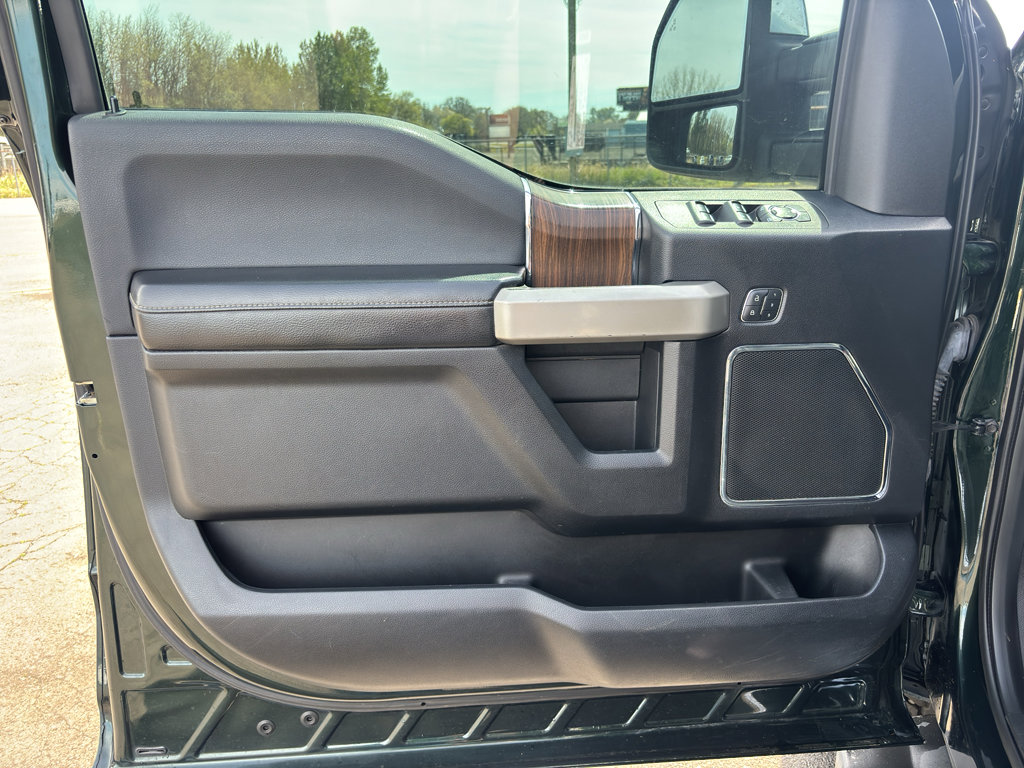 Used 2016 Ford F150 Lariat image 21