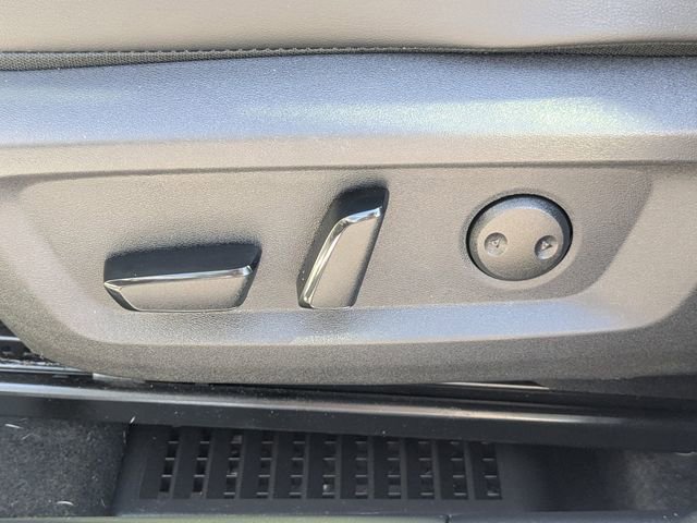 Used 2023 Nissan Rogue SV w/ SV Premium B Package image 26