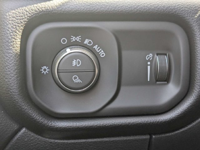 New 2026 RAM 2500 Big Horn AWD/4WD image 24