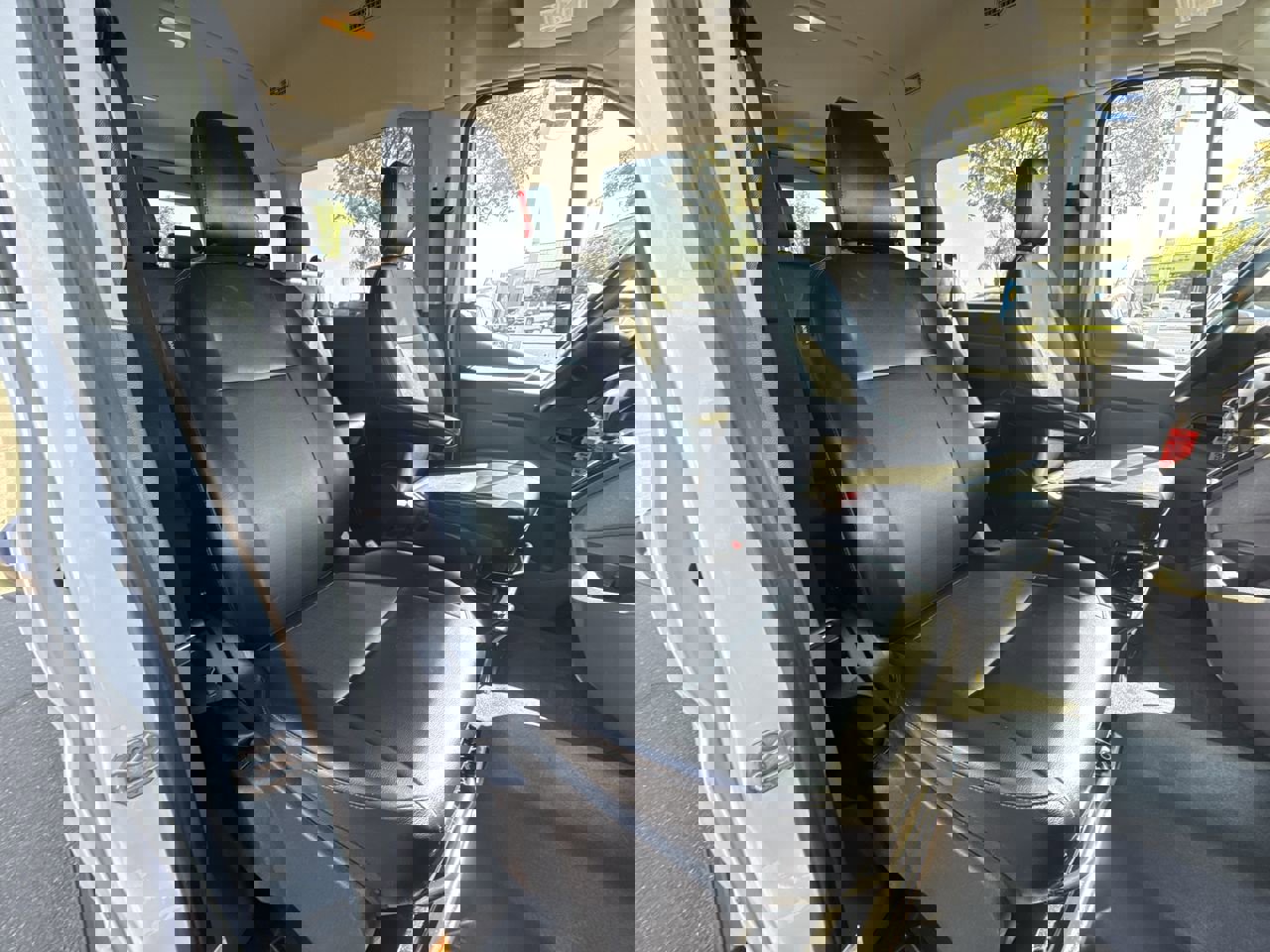 Used 2020 Ford Transit 150 XL image 24