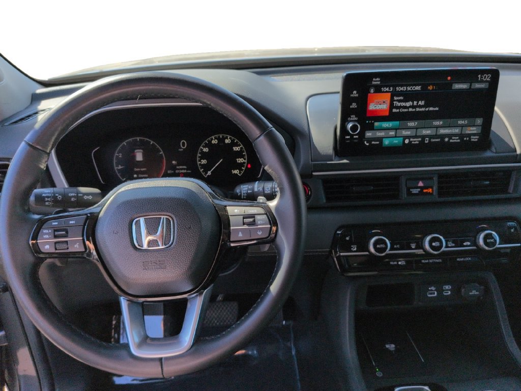 Used 2025 Honda Pilot EX-L image 14