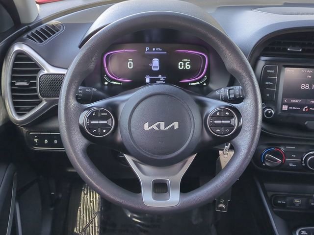 Used 2023 Kia Soul LX w/ LX Technology Package image 20
