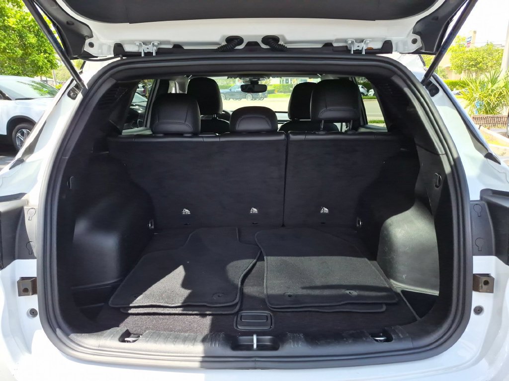 Used 2025 Jeep Compass Limited AWD/4WD image 28