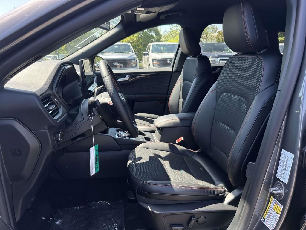 New 2026 Ford Escape ST-Line Select w/ Tech Pack #1 AWD/4WD image 10
