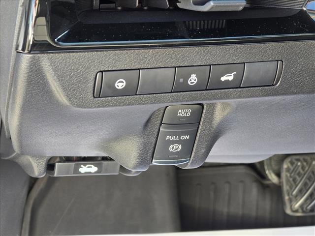 Used 2025 Nissan Murano SL image 9