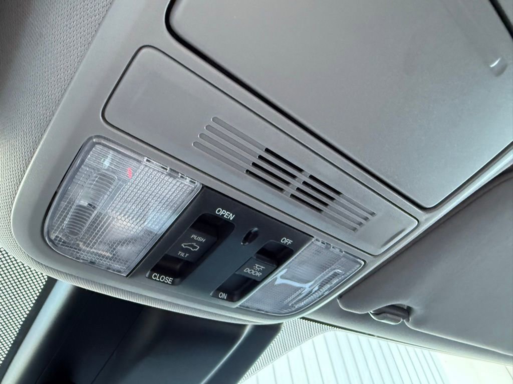 Used 2019 Honda Odyssey EX-L image 16