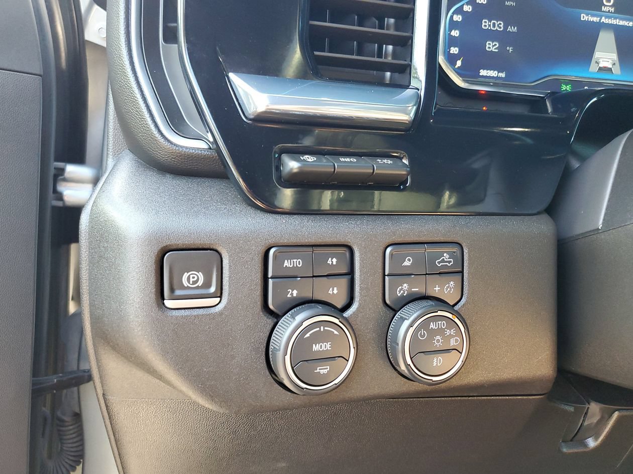 Used 2024 Chevrolet Silverado 2500 High Country w/ Technology Package AWD/4WD image 30