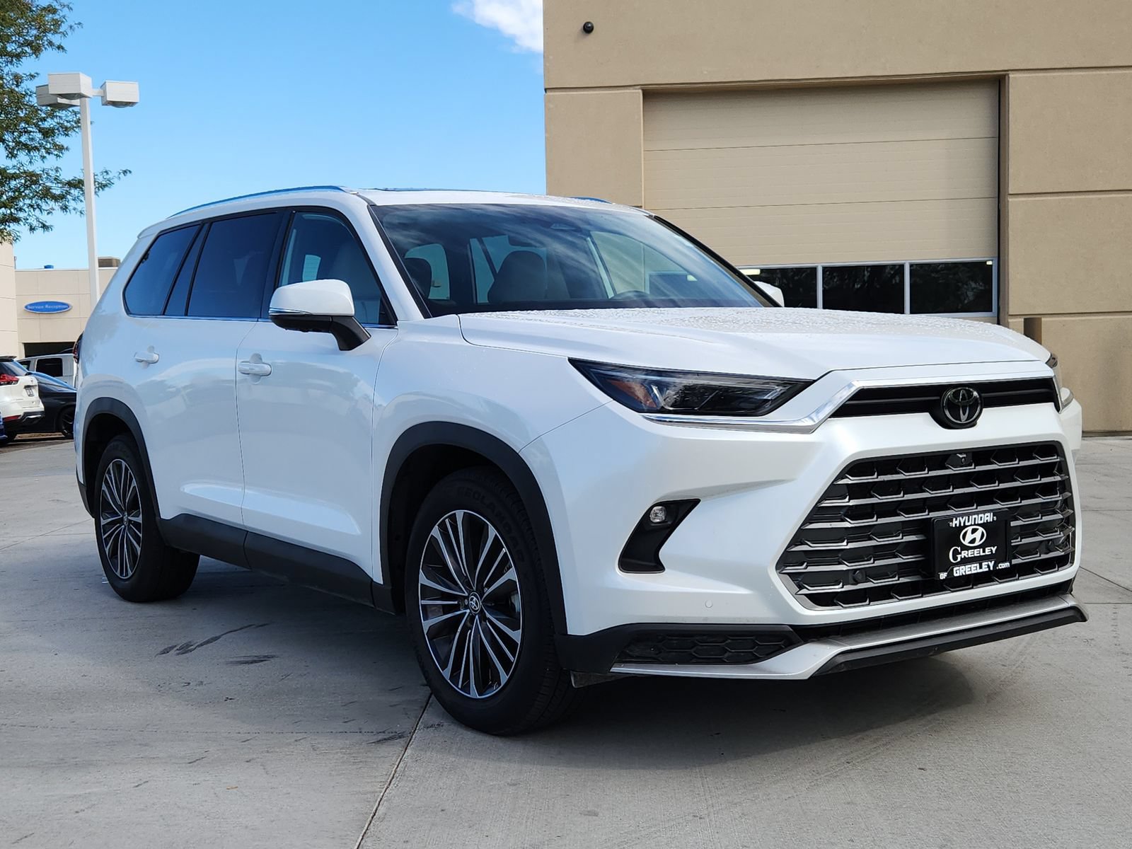 Used 2025 Toyota Grand Highlander AWD Hybrid image 7