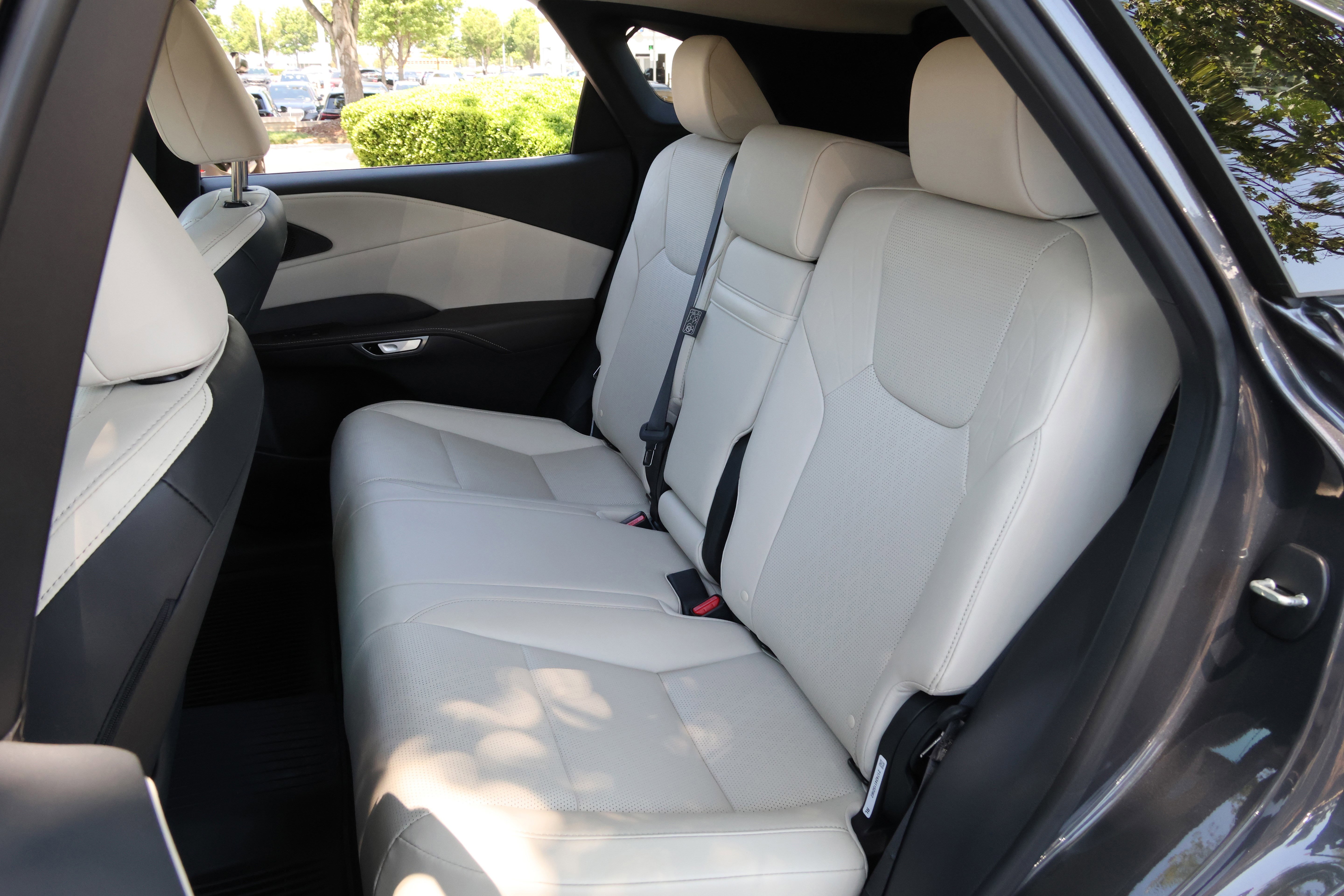 Used 2024 Lexus RX 350 w/ Convenience Package AWD/4WD image 36