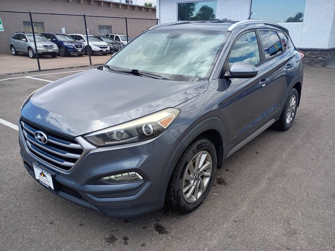 Used 2017 Hyundai Tucson SE w/ SE Popular Package 02 AWD/4WD image 3