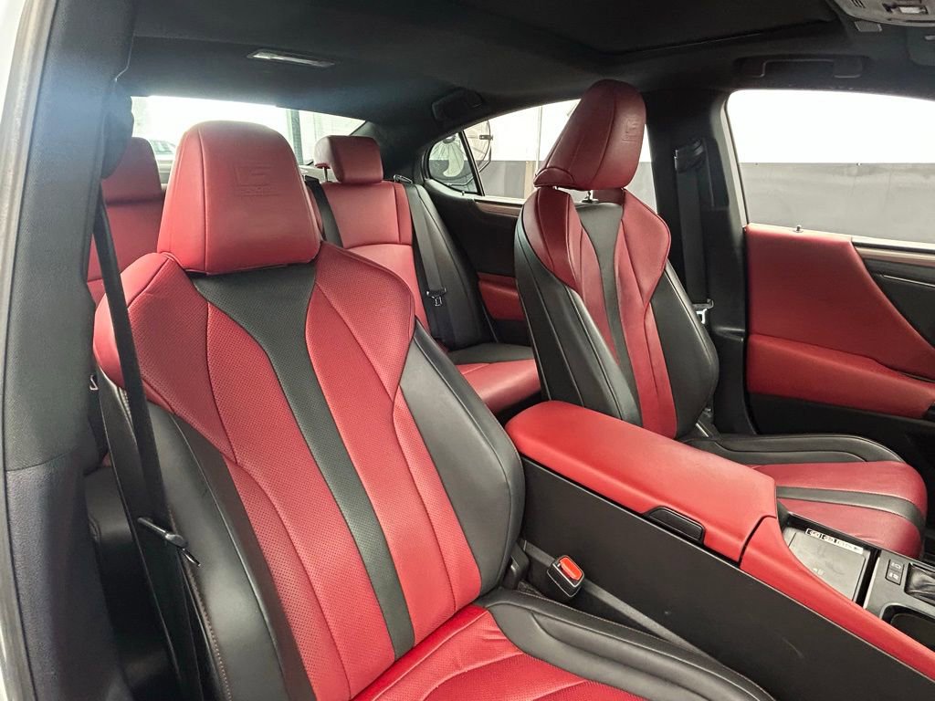 Used 2023 Lexus ES 300h F Sport image 29