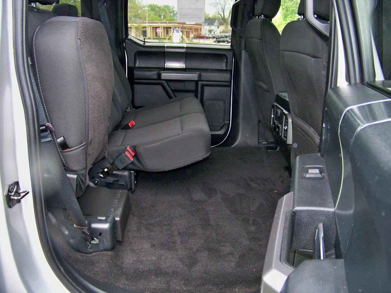 Used 2019 Ford F150 XLT w/ Equipment Group 302A Luxury AWD/4WD image 18