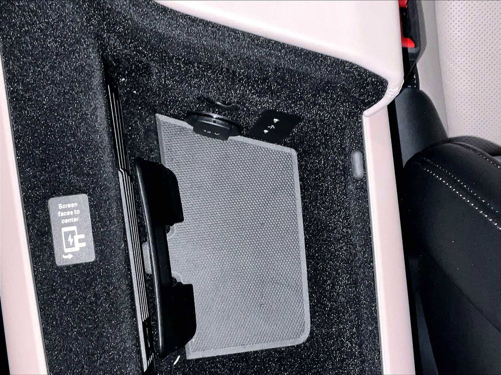 Used 2025 Porsche Taycan image 29