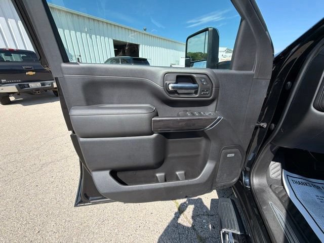 Used 2020 Chevrolet Silverado 2500 LTZ w/ LTZ Premium Package AWD/4WD image 11