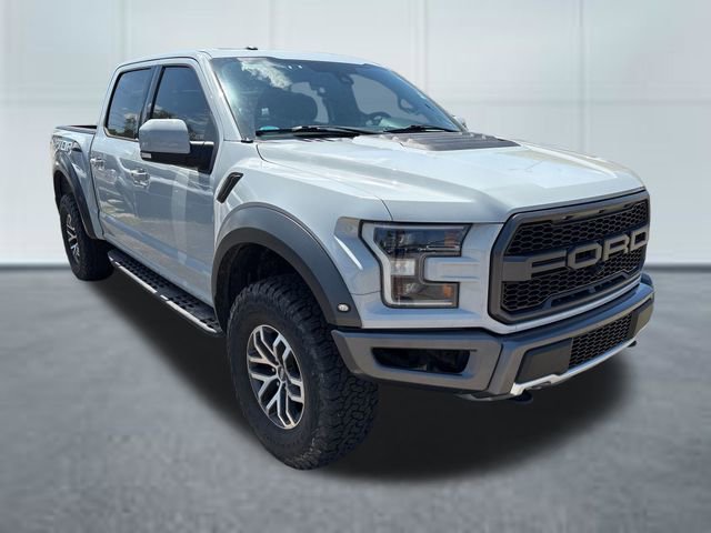 Used 2017 Ford F150 Raptor w/ Equipment Group 802A Luxury AWD/4WD image 5