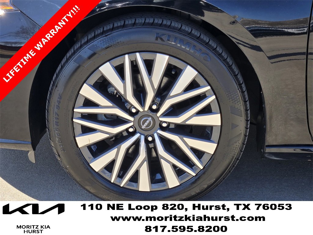 Used 2024 Nissan Altima 2.5 SV image 17