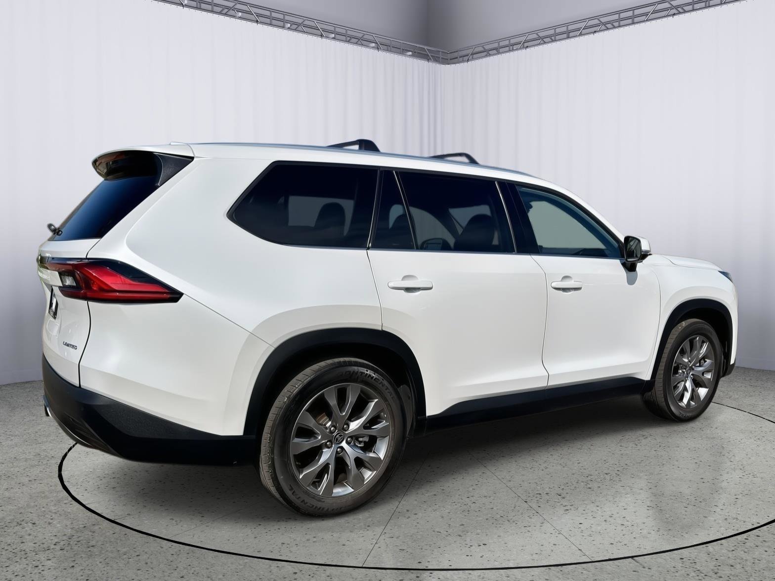 Used 2024 Toyota Grand Highlander Limited AWD/4WD image 6