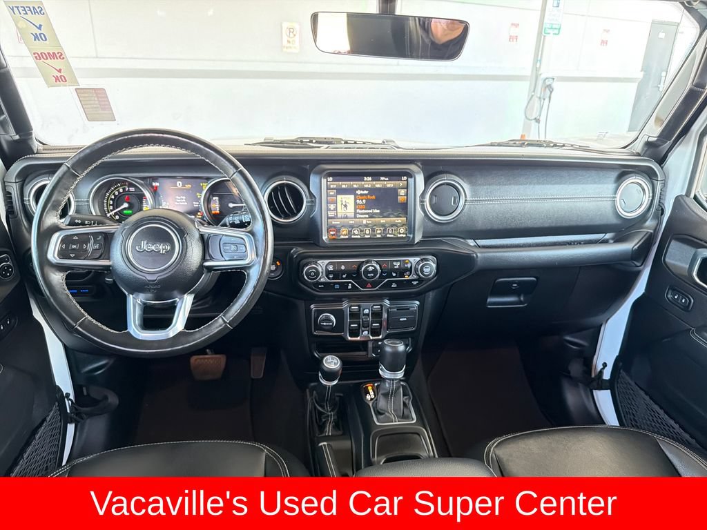 Used 2022 Jeep Wrangler Unlimited Sahara w/ Cold Weather Group AWD/4WD image 12